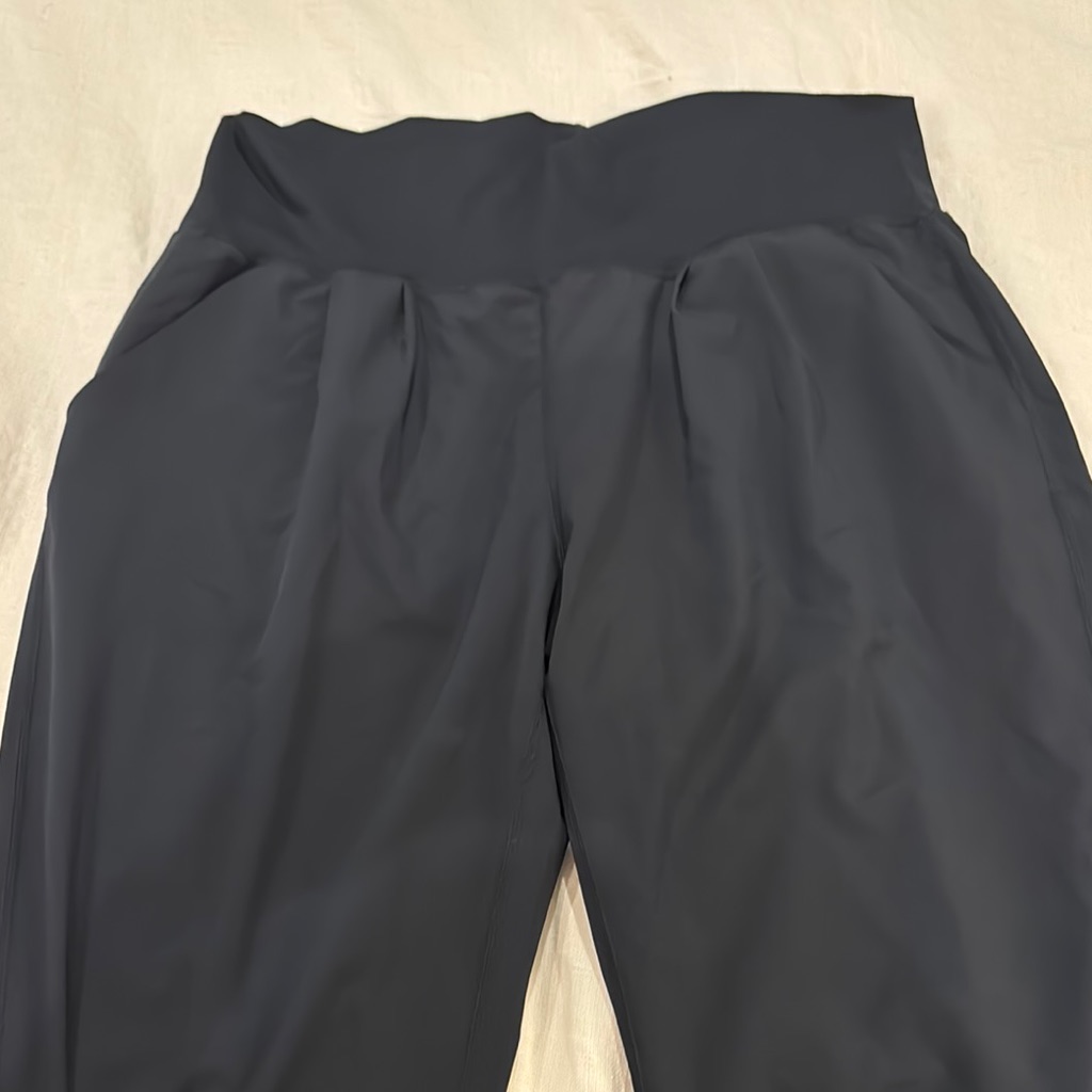 Cabi Women's Charcoal High-Waisted Trousers